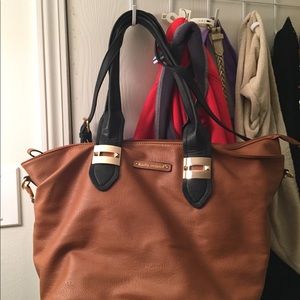 Kathy Ireland gently used shoulder bag